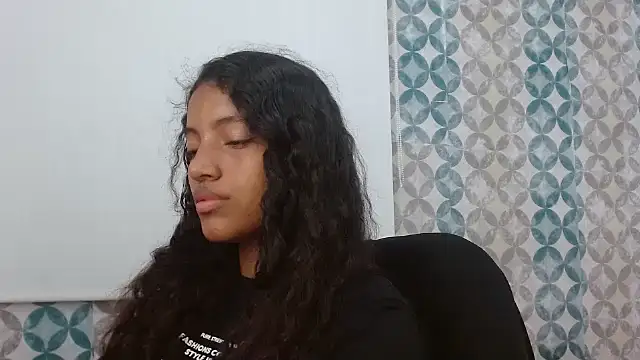 Snapshot of Isabellacarson chatting on July 5, 4:25 pm Isabellacarson online show from July 5, 4:25 pm