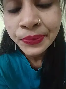 Naughty Kiara  online show from May 31, 4:20 am