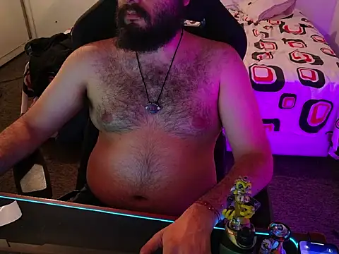 Latinbearhairy online show from June 12, 4:11 am