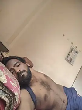 Snapshot of mayur22121 chatting on June 27, 8:52 am mayur22121 online show from June 27, 8:52 am