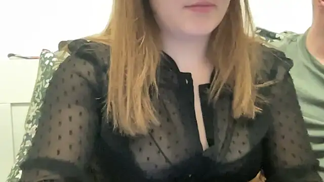 Snapshot of SecretRedlight chatting on July 2, 6:47 pm SecretRedlight online show from July 2, 6:47 pm