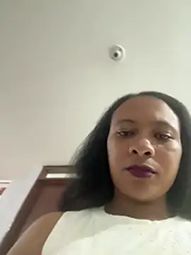 Snapshot of DayanaSandoval chatting on June 4, 1:55 am DayanaSandoval online show from June 4, 1:55 am