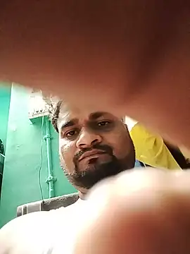 Snapshot of mature_boy_patna chatting on July 20, 10:39 am mature boy patna online show from July 20, 10:39 am