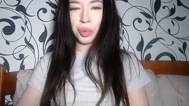 Snapshot of lu_dominationn chatting on June 6, 7:29 pm lu dominationn online show from June 6, 7:29 pm