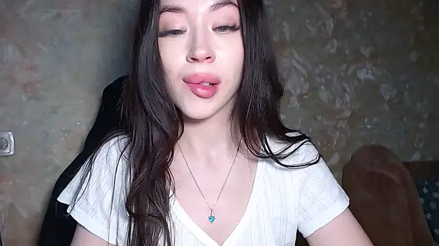 Snapshot of lu_dominationn chatting on July 4, 11:27 am lu dominationn online show from July 4, 11:27 am