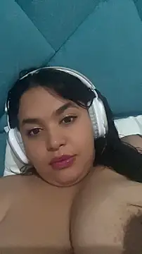 Snapshot of isisjhonson777 chatting on June 14, 2:24 am isisjhonson777 online show from June 14, 2:24 am