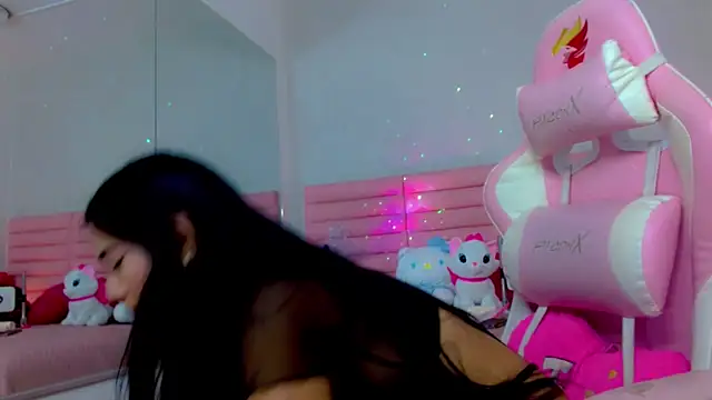 Snapshot of katiuska_lovely chatting on June 14, 5:09 am katiuska lovely online show from June 14, 5:09 am