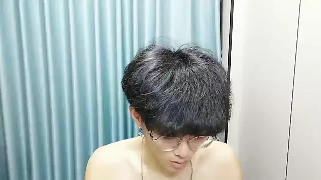 Snapshot of wssoo11 chatting on July 16, 12:22 pm wssoo11 online show from July 16, 12:22 pm