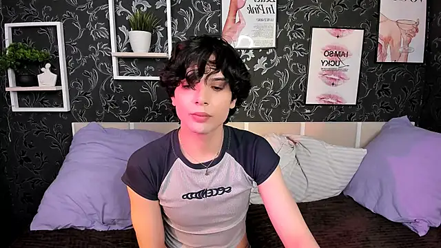 Snapshot of RubyMote chatting on July 6, 3:03 pm RubyMote online show from July 6, 3:03 pm