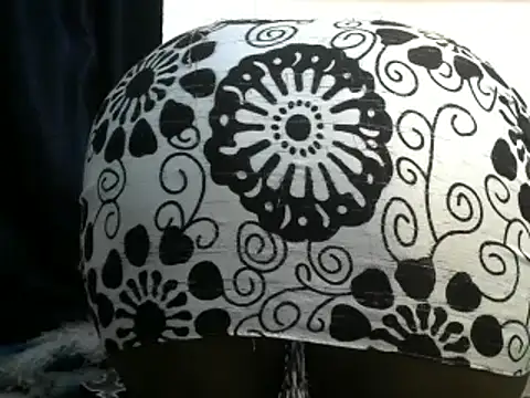 Snapshot of Sweetass-B chatting on July 5, 11:39 am Sweetass-B online show from July 5, 11:39 am