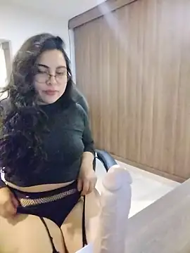 Roxxy Sade online show from June 17, 12:02 am