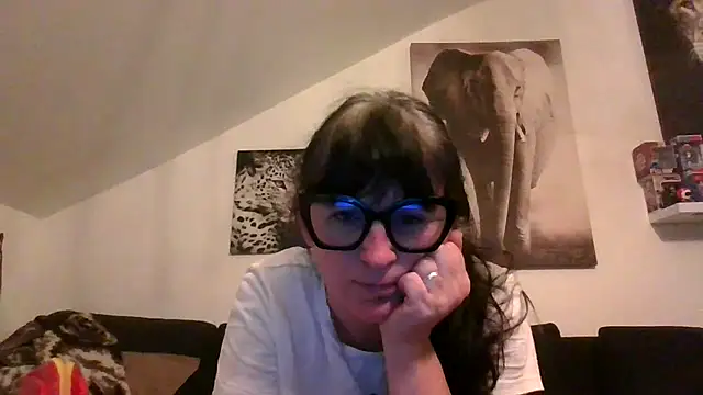Snapshot of sexujuly88 chatting on June 18, 8:35 pm sexujuly88 online show from June 18, 8:35 pm