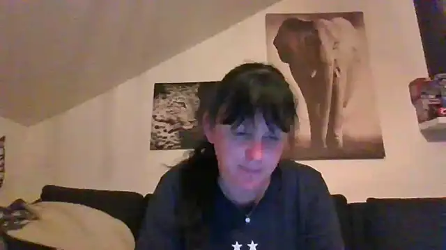 Snapshot of sexujuly88 chatting on June 26, 10:36 pm sexujuly88 online show from June 26, 10:36 pm