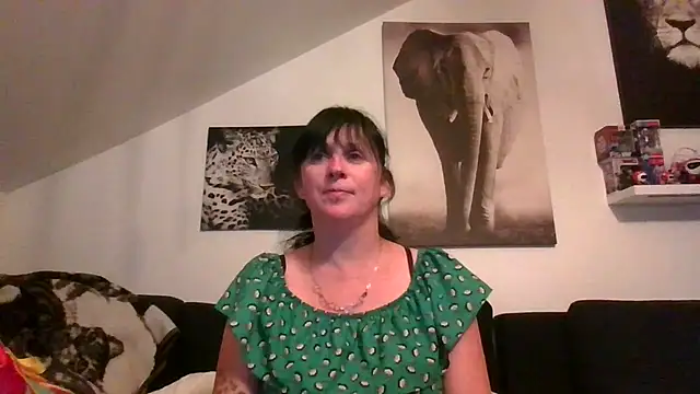 Snapshot of sexujuly88 chatting on July 18, 11:41 pm sexujuly88 online show from July 18, 11:41 pm