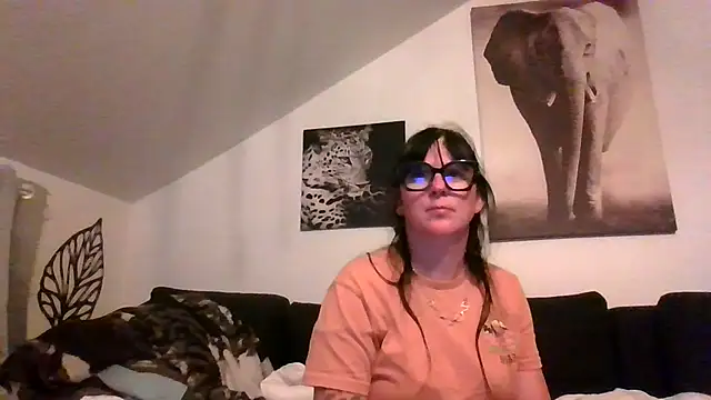 Snapshot of sexujuly88 chatting on July 22, 9:39 pm sexujuly88 online show from July 22, 9:39 pm