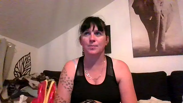 Snapshot of sexujuly88 chatting on July 27, 9:11 pm sexujuly88 online show from July 27, 9:11 pm