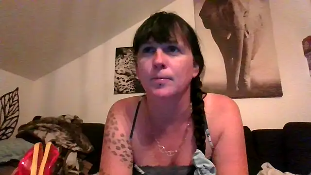 Snapshot of sexujuly88 chatting on July 30, 9:03 pm sexujuly88 online show from July 30, 9:03 pm