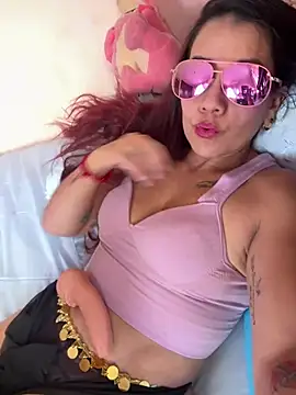 ArielFerrara online show from June 3, 5:40 pm