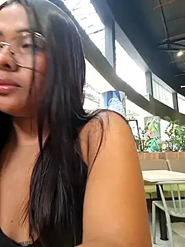Snapshot of AhslyDuque chatting on June 5, 4:45 pm AhslyDuque online show from June 5, 4:45 pm