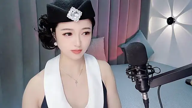 Snapshot of Momo-Wow chatting on July 7, 6:47 am Momo-Wow online show from July 7, 6:47 am