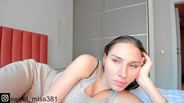 SofiClimbing online show from December 9, 5:18 am