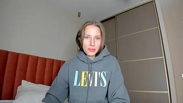 SofiClimbing online show from December 22, 2:17 am