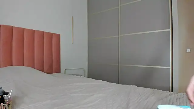 SofiClimbing online show from February 18, 12:48 am