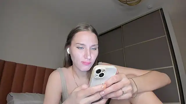 SofiClimbing online show from March 5, 1:06 pm