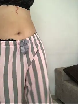 Snapshot of Sweet-Zoey chatting on June 9, 3:23 pm Sweet-Zoey online show from June 9, 3:23 pm