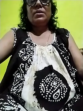 Snapshot of chatterjeesayani567 chatting on July 20, 9:56 am chatterjeesayani567 online show from July 20, 9:56 am