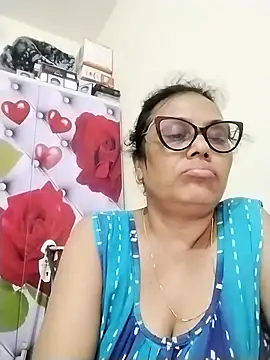 Snapshot of chatterjeesayani567 chatting on July 21, 5:32 am chatterjeesayani567 online show from July 21, 5:32 am