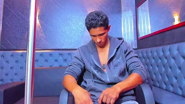 Snapshot of Yoel_Blessed chatting on June 26, 7:18 pm Yoel Blessed online show from June 26, 7:18 pm