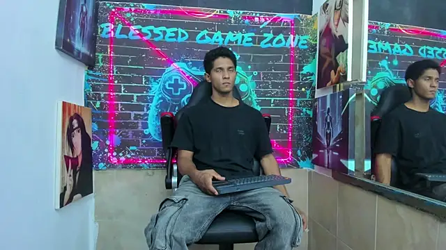 Snapshot of Yoel_Blessed chatting on July 1, 7:35 pm Yoel Blessed online show from July 1, 7:35 pm