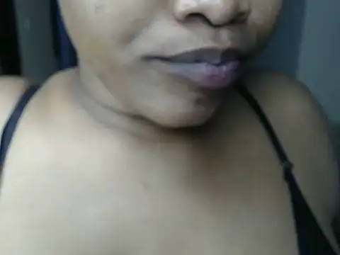 Snapshot of nasty_queen2 chatting on June 26, 8:46 pm nasty queen2 online show from June 26, 8:46 pm