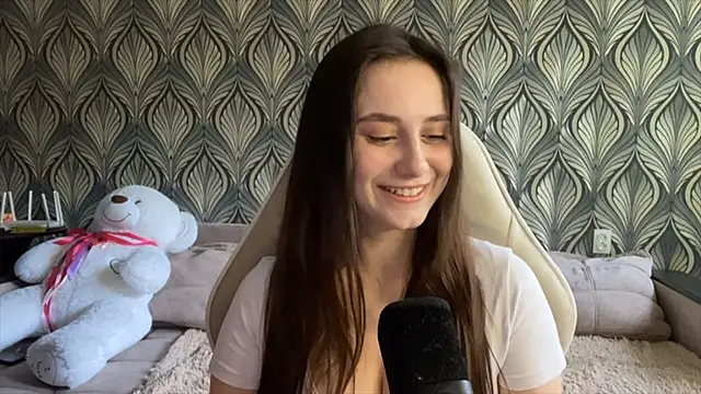 LauriWhitlock online show from June 2, 12:07 pm