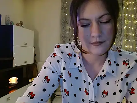 LoraBelle12 online show from June 3, 7:19 pm