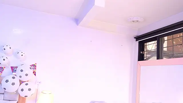 Snapshot of bunny_blush12 chatting on June 21, 7:05 pm bunny blush12 online show from June 21, 7:05 pm