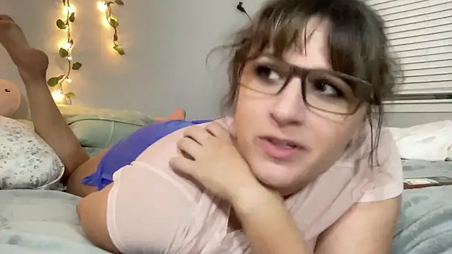 maddiliz online show from November 21, 5:06 am