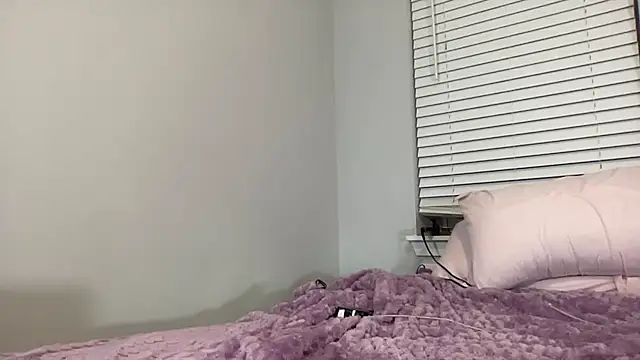 maddiliz online show from December 19, 1:45 am