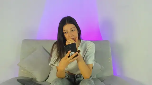 Snapshot of LindseyCarter chatting on July 18, 8:01 pm LindseyCarter online show from July 18, 8:01 pm