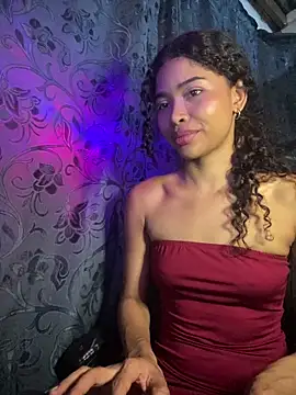 isabela gomez  online show from June 8, 6:14 am