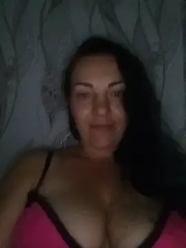 PrettyAngell  online show from August 7, 12:01 am