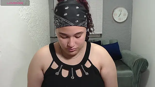 Snapshot of leilasosexy chatting on June 24, 12:26 pm leilasosexy online show from June 24, 12:26 pm