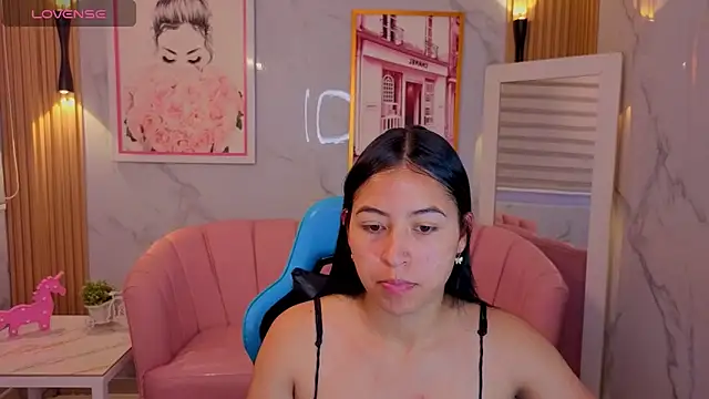 Snapshot of lia_x_a chatting on June 17, 1:01 pm lia x a online show from June 17, 1:01 pm