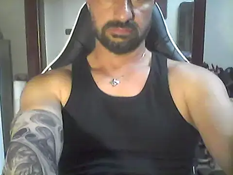 Snapshot of francesc80 chatting on June 6, 10:53 am francesc80 online show from June 6, 10:53 am