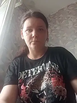 KellyCarter  online show from June 8, 10:59 am