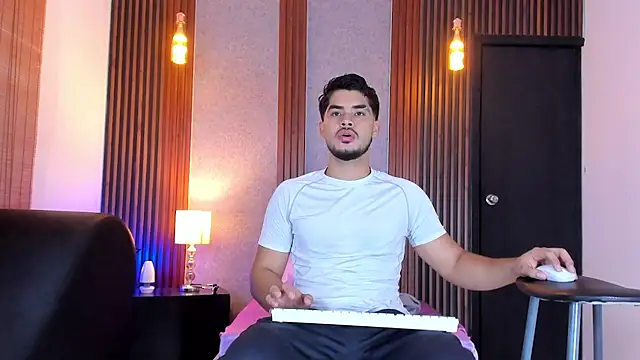 luciano vitale online show from July 13, 12:52 pm