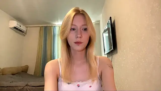 BossedFrog online show from July 12, 12:18 pm