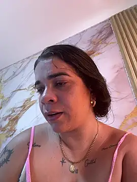 Siri Luxx online show from June 13, 6:06 pm