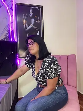 Selin mehott online show from June 3, 11:24 am